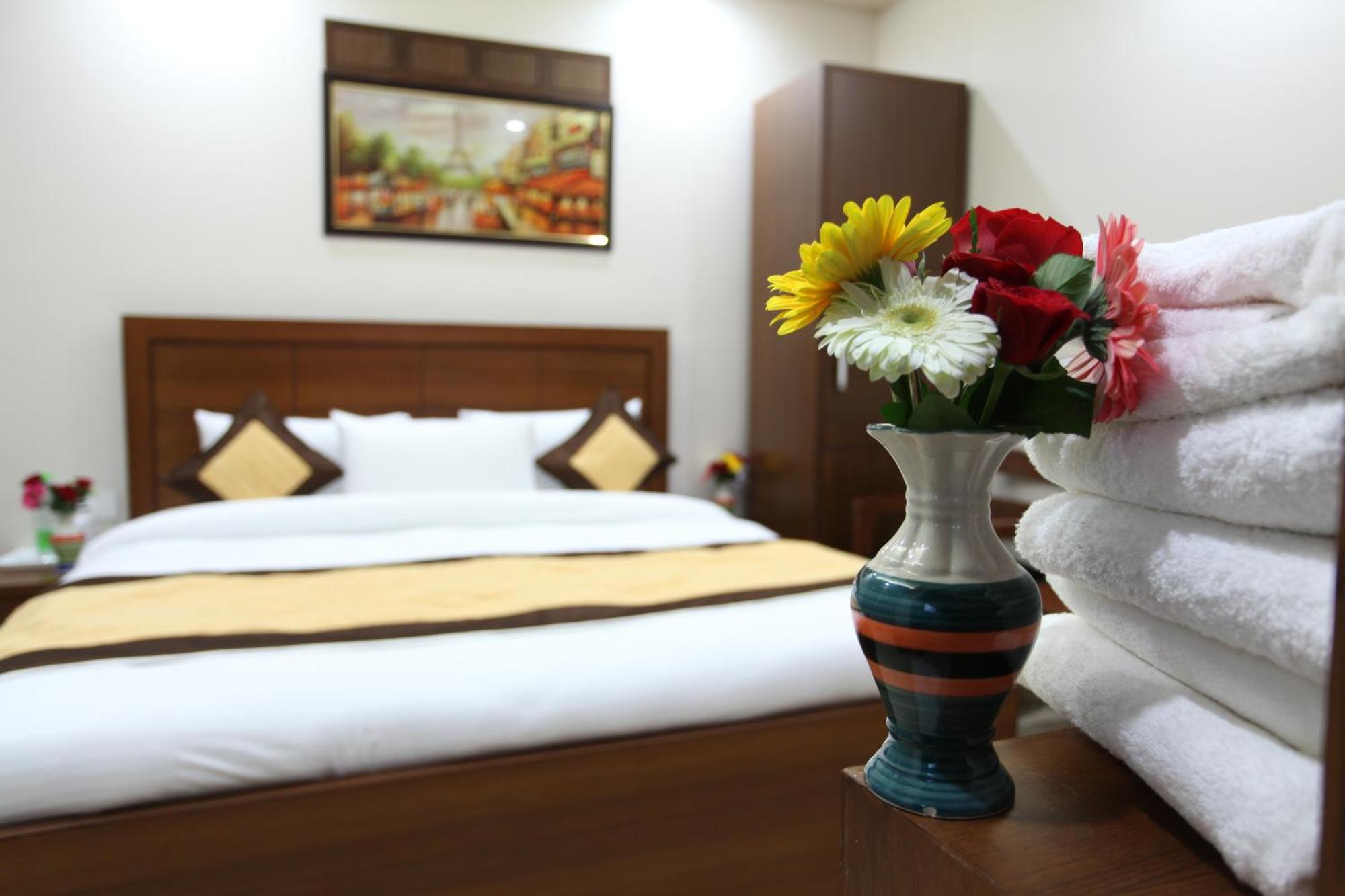 Hotel Hc Grand ニューデリー エクステリア 写真